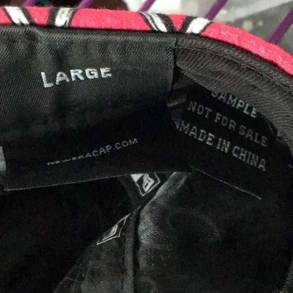 Jermey Scott New Era collaboration hat - Picture 5 of 5